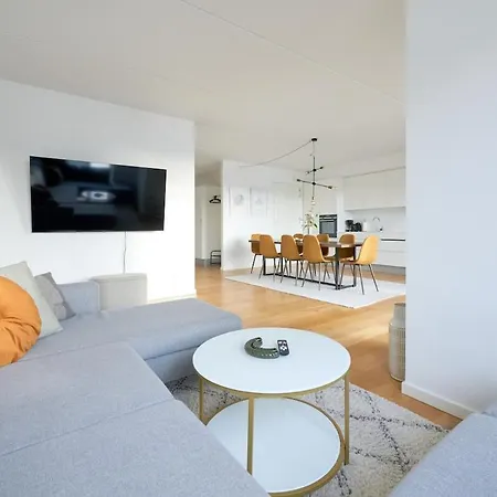 Unique 4-bedroom With Panoramic Sea View