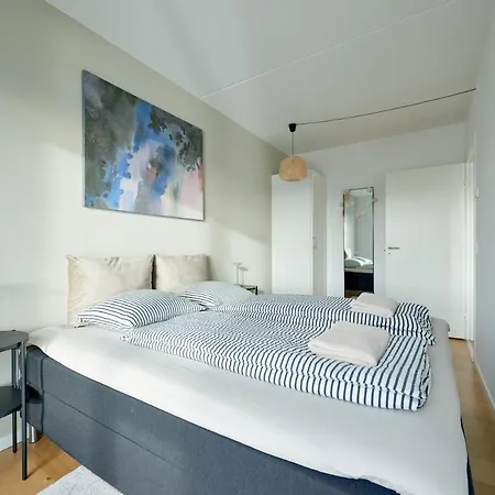 Unique 4-bedroom With Panoramic Sea View *