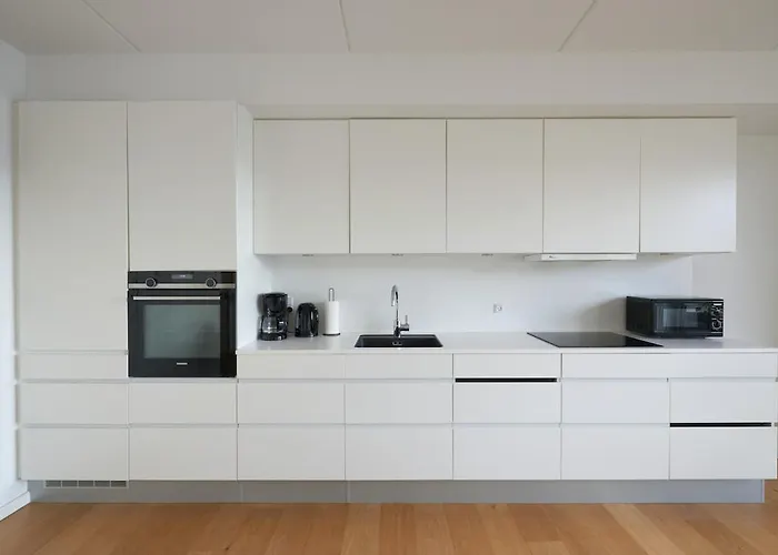 Unique 4-bedroom With Panoramic Sea View Apartament *